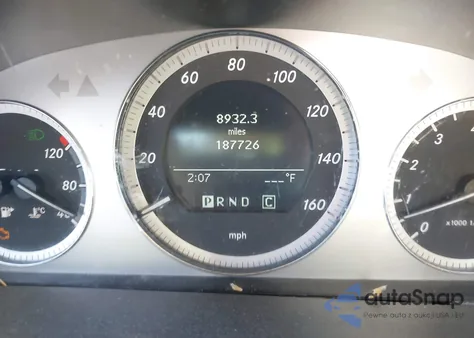 2010 Mercedes-Benz Glk 350 4Matic z USA, uszkodzony, nr VIN WDCGG8HB8AF396055